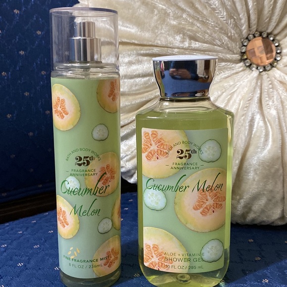 BATH & BODY WORKS SET. . . CUCUMBER MELON SCENT - Picture 2 of 6